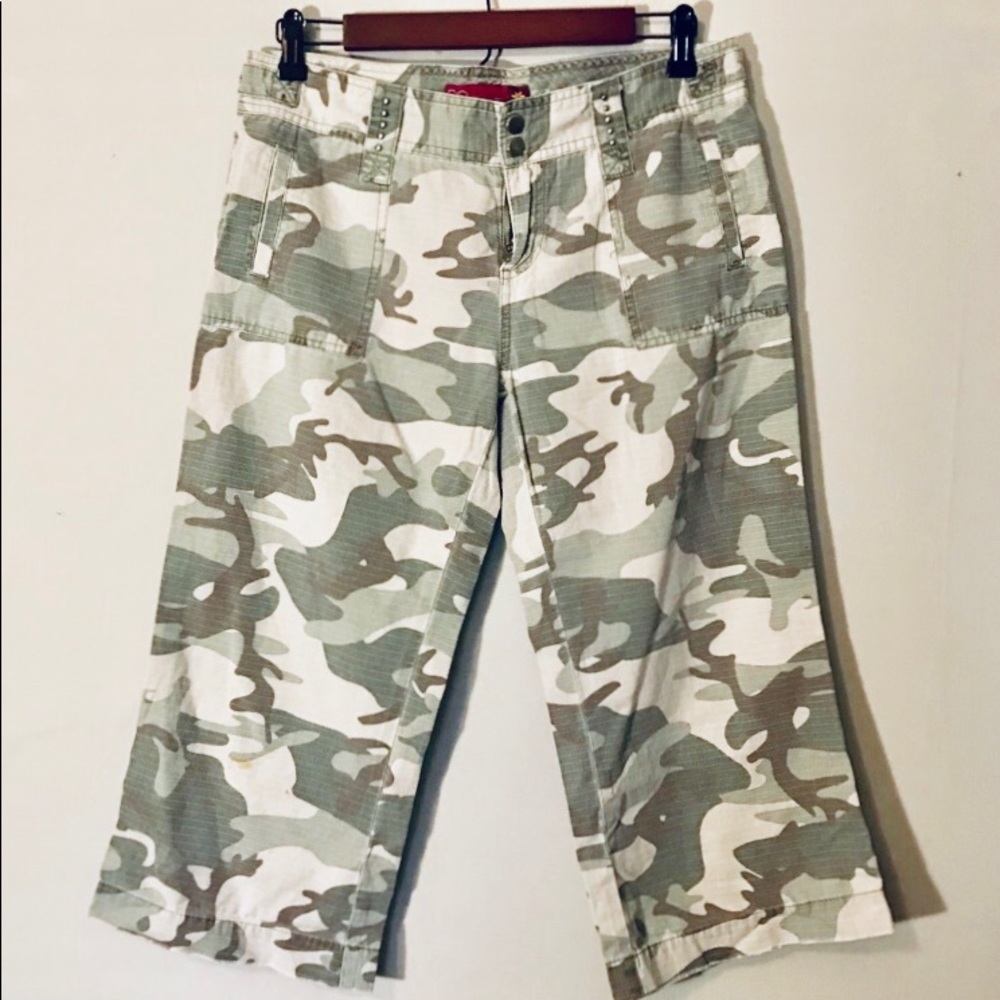 Army print cropped pant